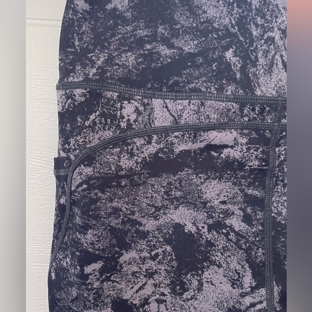 The Gym People Women Marble Flat Front High Waist Gray Yoga Shorts Size S - Picture 6 of 8